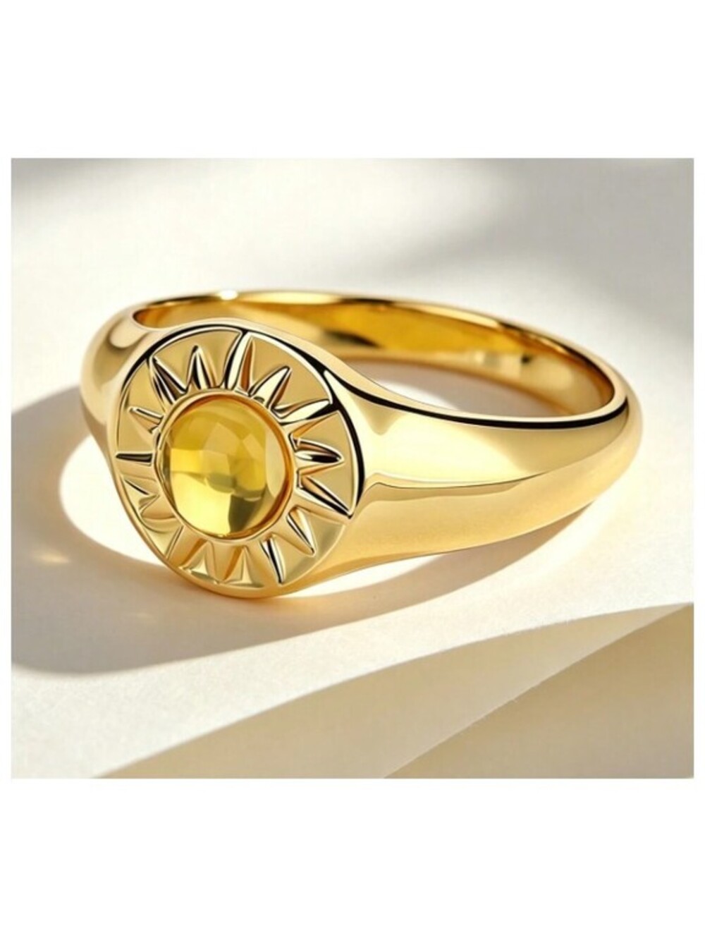 Yellow sun - Ring - Gold - CZs - Size 6